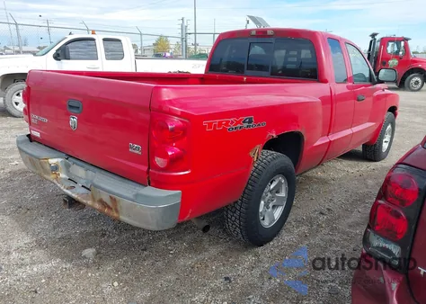 2006 Dodge Dakota Slt z USA, uszkodzony, nr VIN 1D7HW42N56S624641